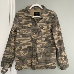 3 for $30 | Sanctuary Cotton Camo Button Down Shirt Jacket